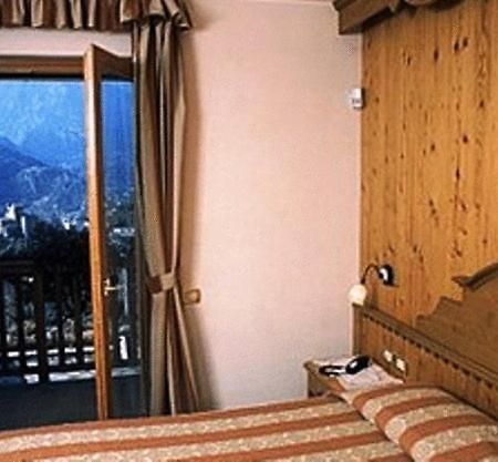 Hotel Lo Fleyé Saint-Pierre Extérieur photo