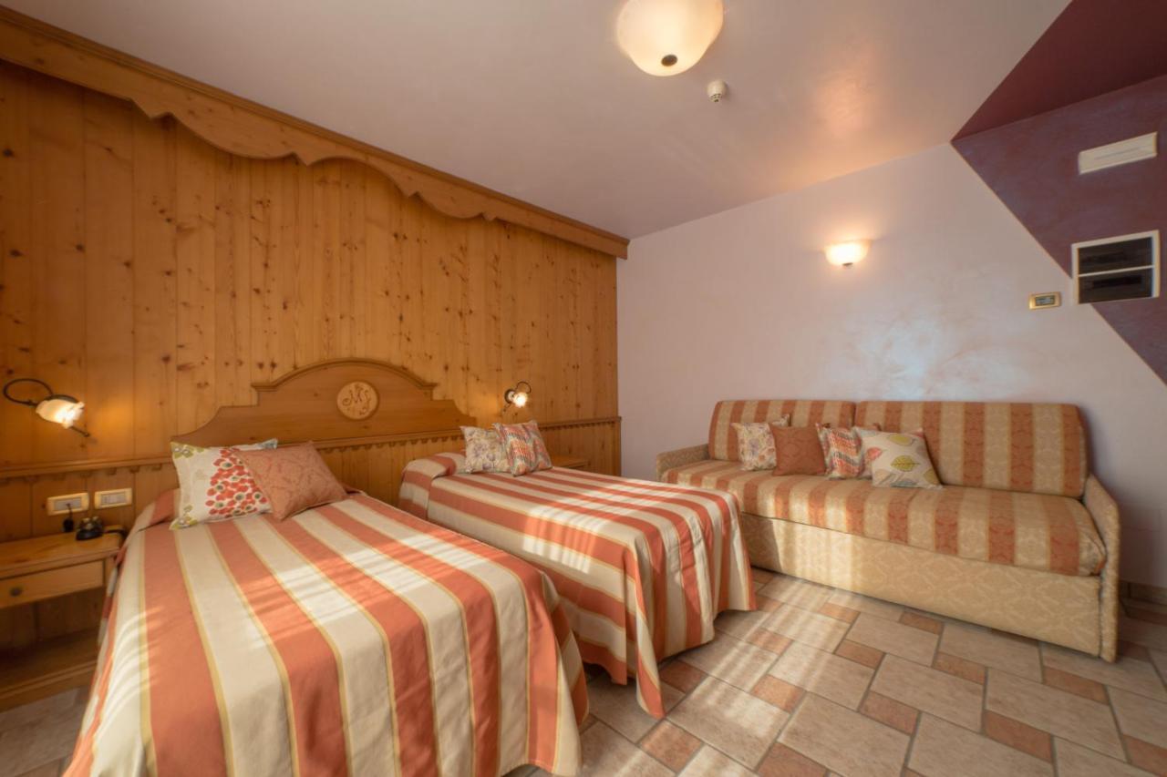 Hotel Lo Fleyé Saint-Pierre Extérieur photo