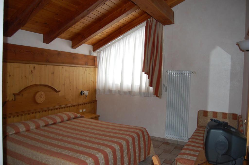 Hotel Lo Fleyé Saint-Pierre Extérieur photo